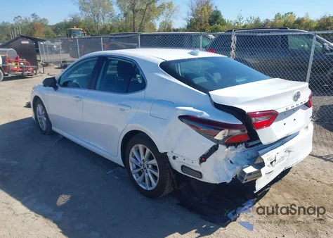 2021 Toyota Camry Le from USA, damaged, VIN 4T1C11AKXMU553071